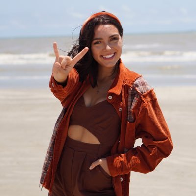 Profile Picture of Caroline Reagan Morris (@carolinermorris) on Twitter