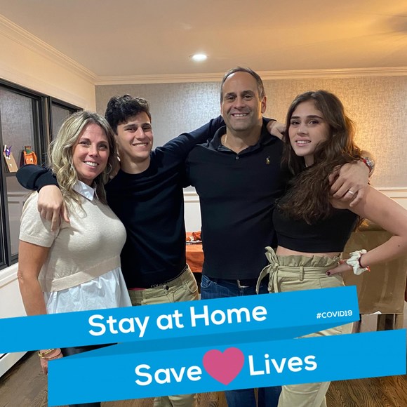 Profile Picture of Laurie Perroncino (@lperroncino) on Poshmark