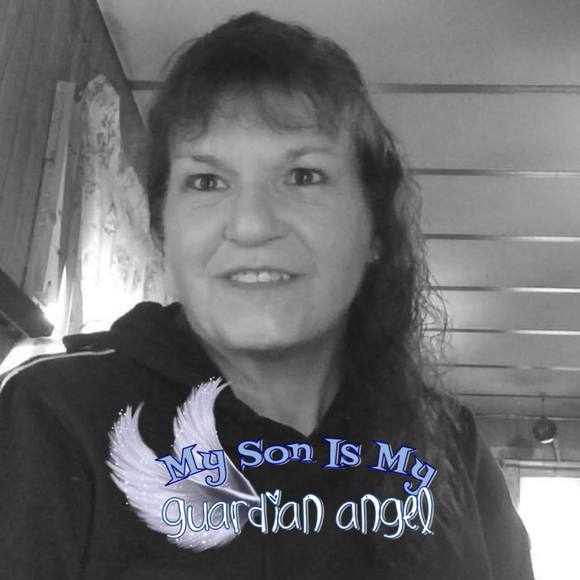 Profile Picture of Rhonda Kracht (@rhondakracht) on Poshmark