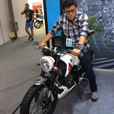 Profile Picture of Moises Velez (@velezmoisesale) on Twitter