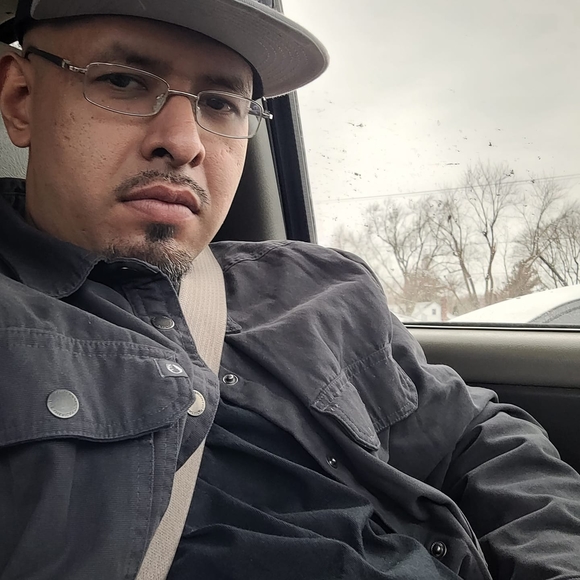 Profile Picture of Joel Ocampo (@joel_ocampo) on Poshmark