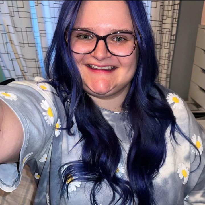 Profile Picture of Alicia Lacorazza (@alicia5s0s) on Tiktok