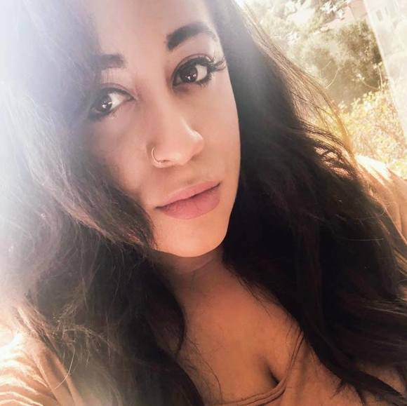 Profile Picture of Danielle Vaughn (@danilalalo) on Poshmark