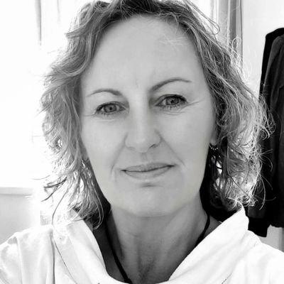 Profile Picture of Michelle Joyceon Twitter