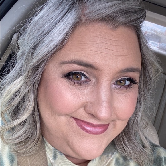 Profile Picture of Stacy Starling (@star8tjs) on Poshmark