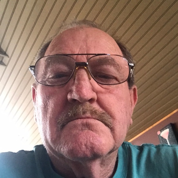 Profile Picture of Jeff Bradshaw (@job1956) on Poshmark