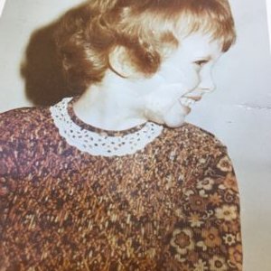 Profile Picture of Jo Sharples (@JoSharples7) on Twitter
