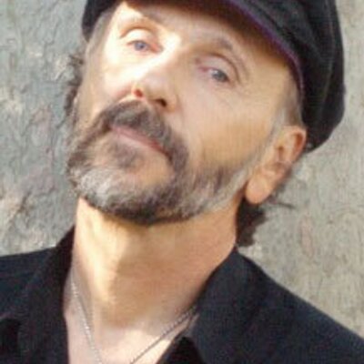 Profile Picture of Steve Dore (@stevedoresongs) on Twitter