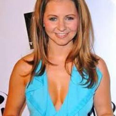 Profile Picture of Beverley Mitchell (@Beverle37234631) on Twitter