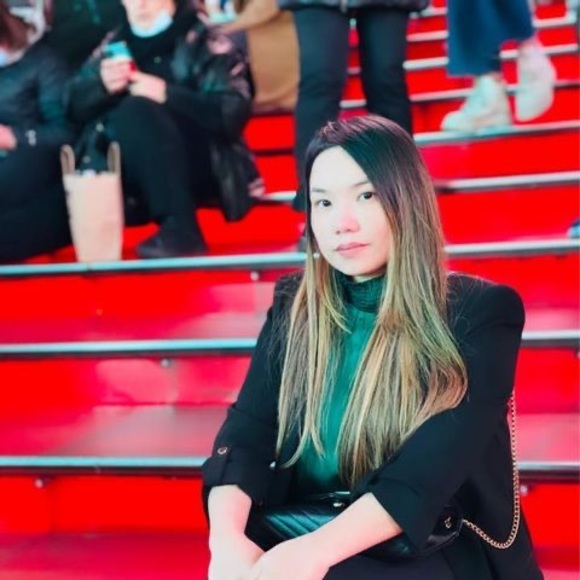 Profile Picture of Nima Nima (@nimasherpa133) on Poshmark