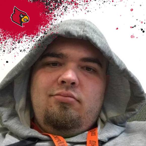 Profile Picture of Austin Thacker (@fluffy_chapman) on Poshmark