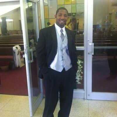 Profile Picture of Jerrett Foster (@jsmoove2133) on Twitter