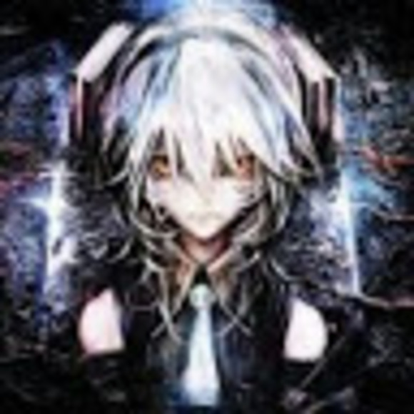 Profile Picture of Azreale Hinckley (@azrealehinckley) on Poshmark