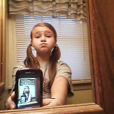 Profile Picture of Rachel Rego (@Rachelkris7402) on Twitter