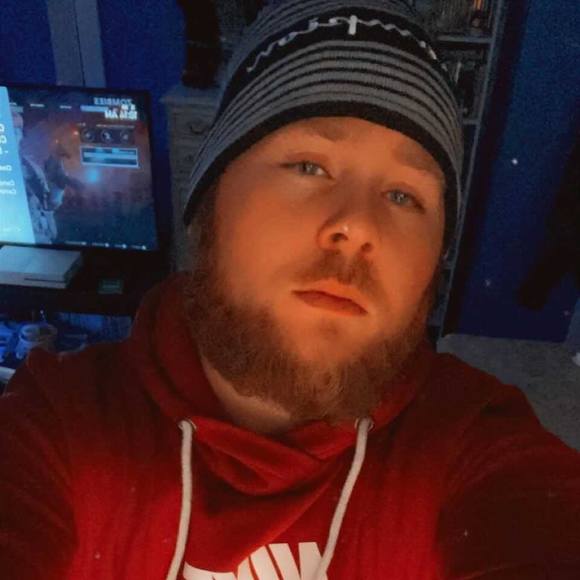 Profile Picture of Devin Williamson (@yaboydevin) on Poshmark