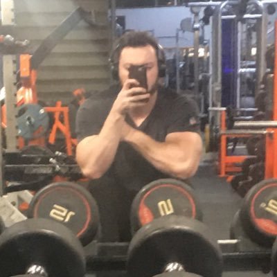 Profile Picture of Michael Hirschmann (@Hirschyy17) on Twitter