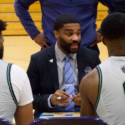 Profile Picture of Desmond Randall (@CoachRandall5) on Twitter