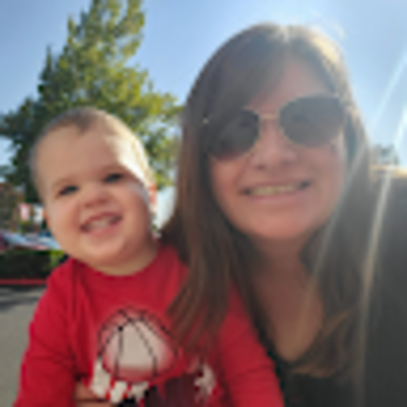 Profile Picture of Mary-frances Case (@mfcase) on Poshmark