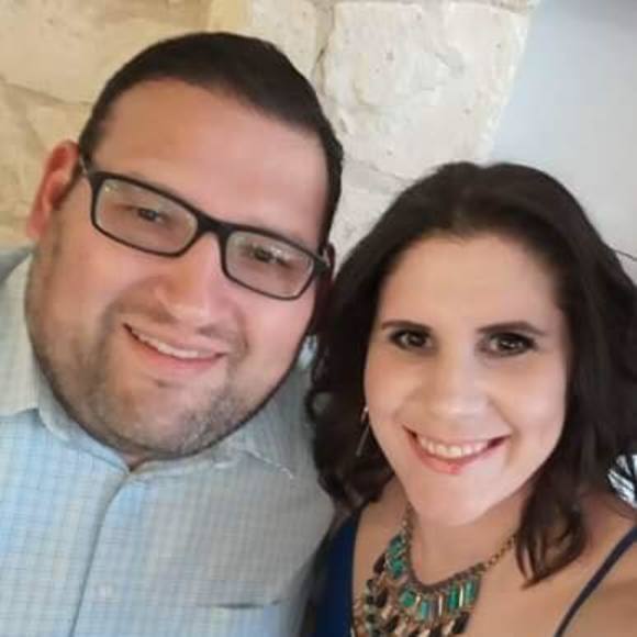 Profile Picture of Denise Pompa (@abepompa) on Poshmark