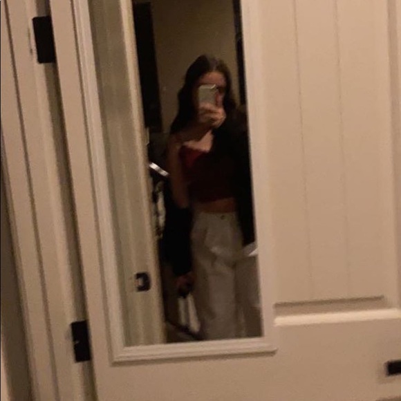 Profile Picture of Sydney Claspell (@sydneyclaspell) on Poshmark