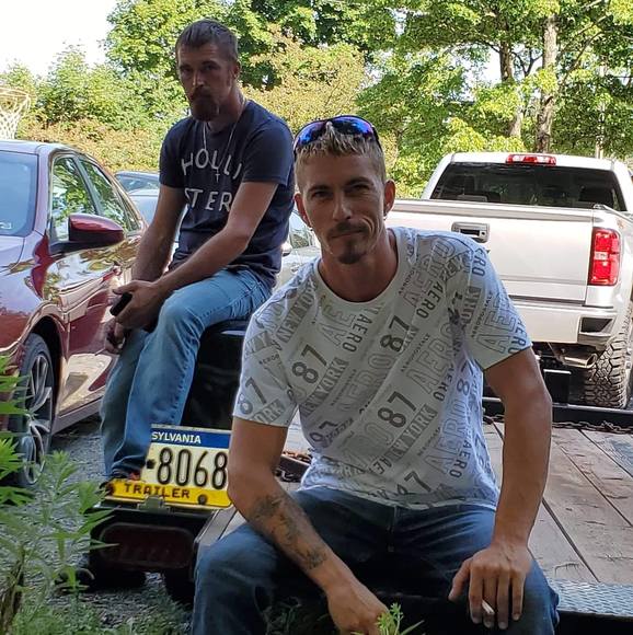 Profile Picture of Darren Mordan (@mordandarren) on Poshmark