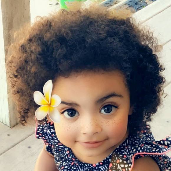 Profile Picture of Kate Davis (@katedavis77) on Poshmark