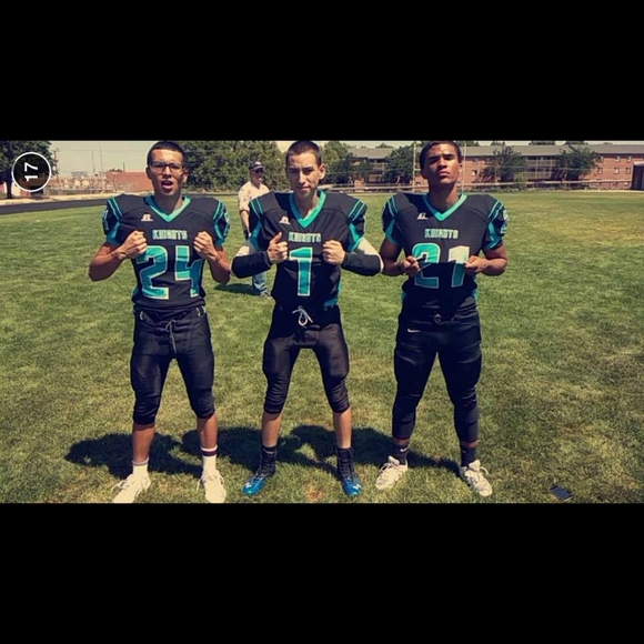 Profile Picture of Daron Holmes (@dholmes33) on Poshmark