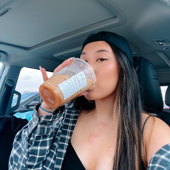 Profile Picture of Nikkie Nguyen (@nikkie_n) on Poshmark