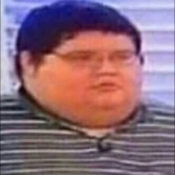 Profile Picture of Zach Howell (@zach_howell) on Poshmark