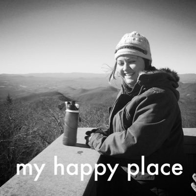 Profile Picture of Jennifer Grim (@Smileydogz) on Twitter