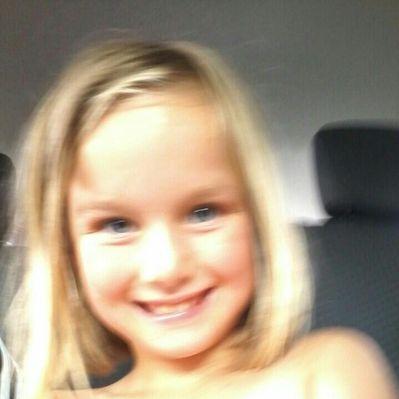 Profile Picture of Ella Dobson (@elllabella2007) on Twitter