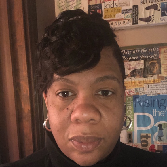 Profile Picture of Jeriann Brown (@msjeri94) on Poshmark