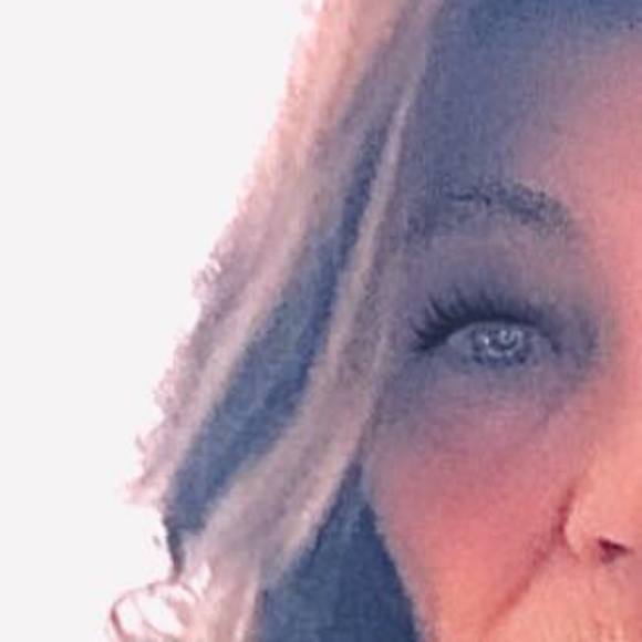 Profile Picture of Donna Nersesian (@djn2316) on Poshmark