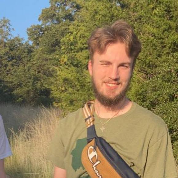 Profile Picture of Brandon Krustchinsky (@bpkrustchinsky) on Poshmark