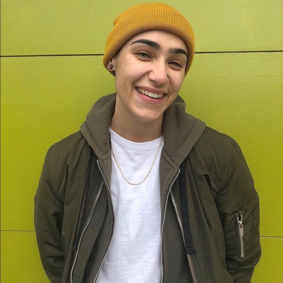 Profile Picture of Olivia Ilardi (@oilardi) on Poshmark