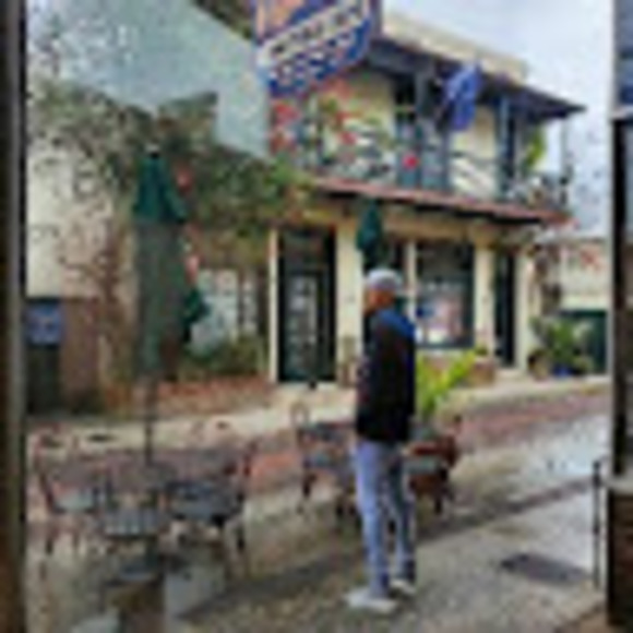 Profile Picture of Geraldo Serrano (@elkorox) on Poshmark