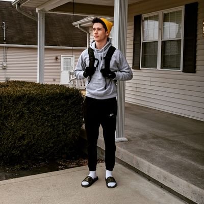 Profile Picture of Seth Benson (@sethbenson24) on Twitter