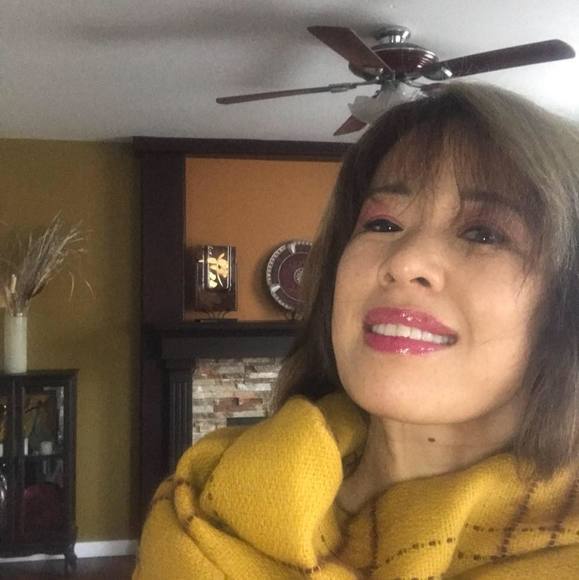 Profile Picture of Jing Pineau (@jingpineau) on Poshmark