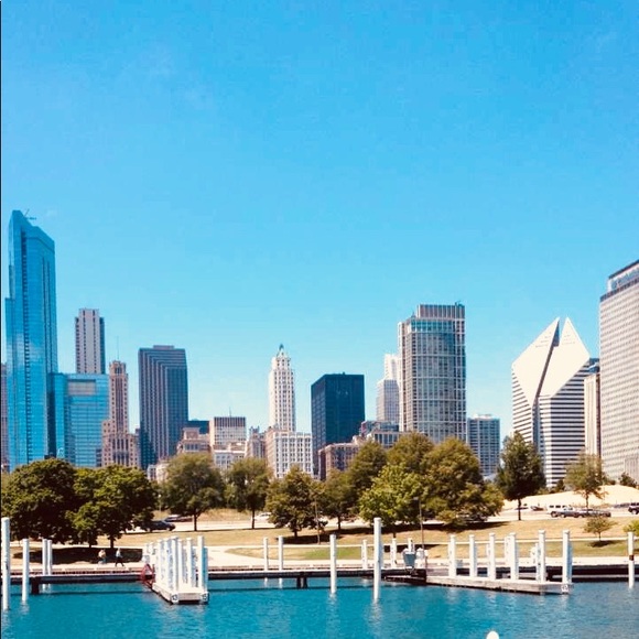 Profile Picture of Alec Miller (@alecmlill) on Poshmark