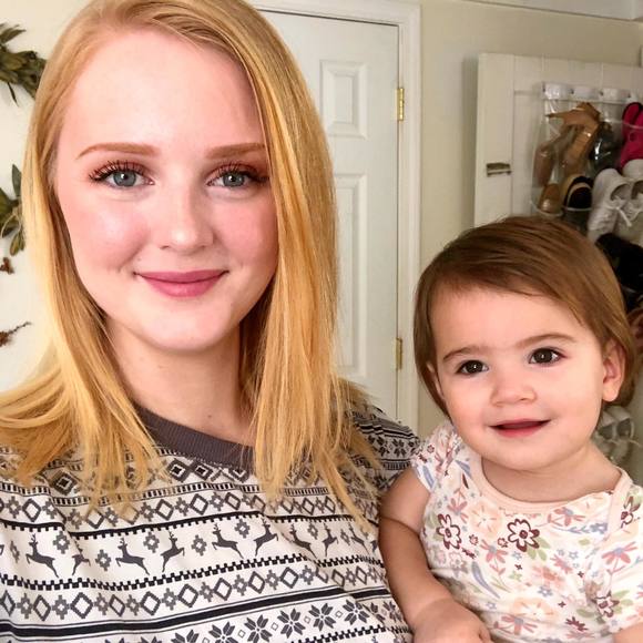 Profile Picture of Amanda Chafin (@arenaiec123) on Poshmark