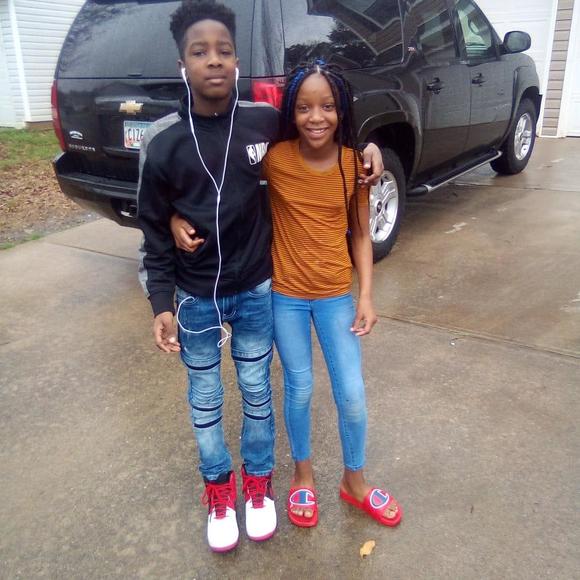 Profile Picture of John Riggs (@johnriggs289) on Poshmark