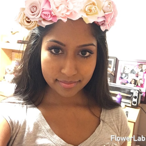 Profile Picture of Zahira Shafeeq (@zsrn) on Poshmark