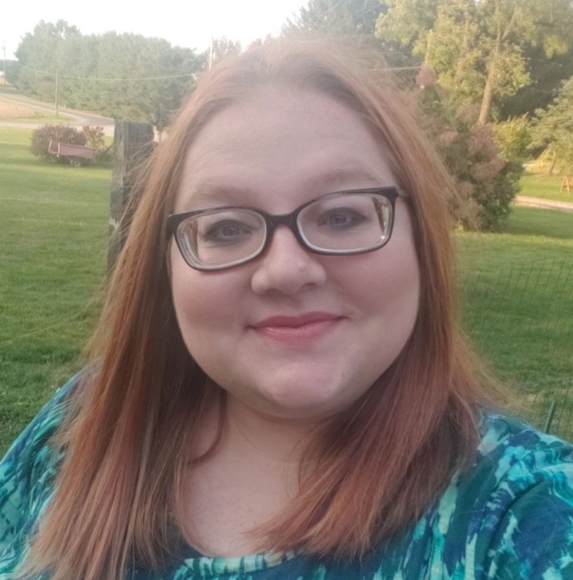 Profile Picture of Maria Yoder (@myoder16) on Poshmark