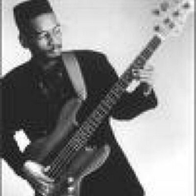 Victor Bailey - Twitter Profile Picture of Victor Bailey (@vicslicbass) on Twitter