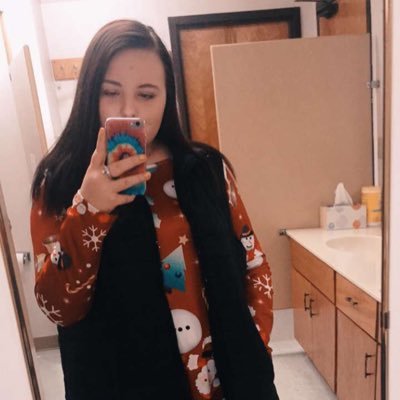 Profile Picture of Jessica Ogle (@JessicaOgle17) on Twitter