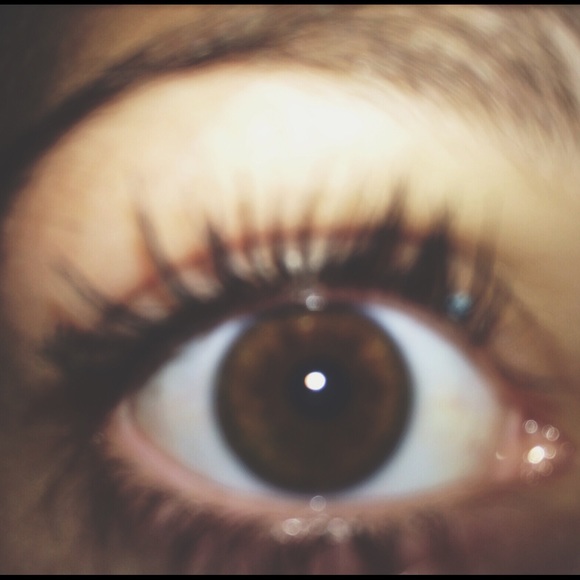 Profile Picture of Lauryn Andrews (@laurynandrews) on Poshmark