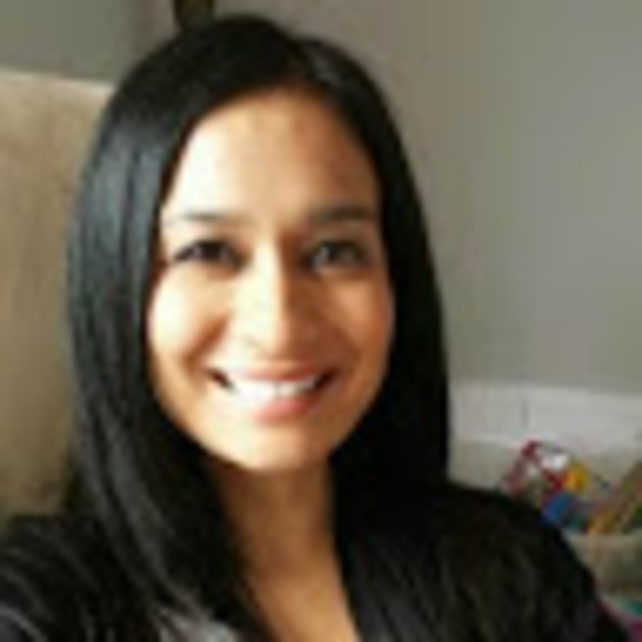 Profile Picture of Maria Fernandes (@ballmariac) on Poshmark