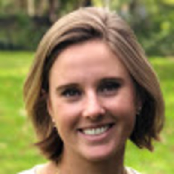 Profile Picture of Sarah Truschel (@srich415) on Poshmark