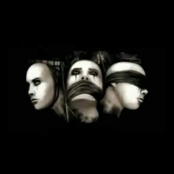 Profile Picture of Omar Omar (@omaromar671) on Poshmark