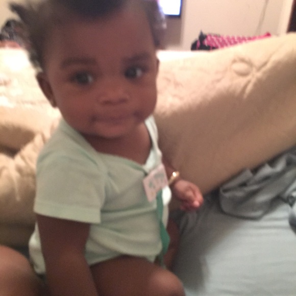 Profile Picture of Shirley Huff (@shuff5029) on Poshmark